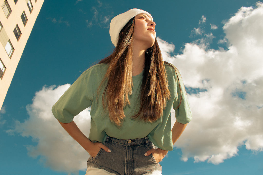 Camiseta Overlook Verde Botella – Estilo Urbano y Comodidad Oversized