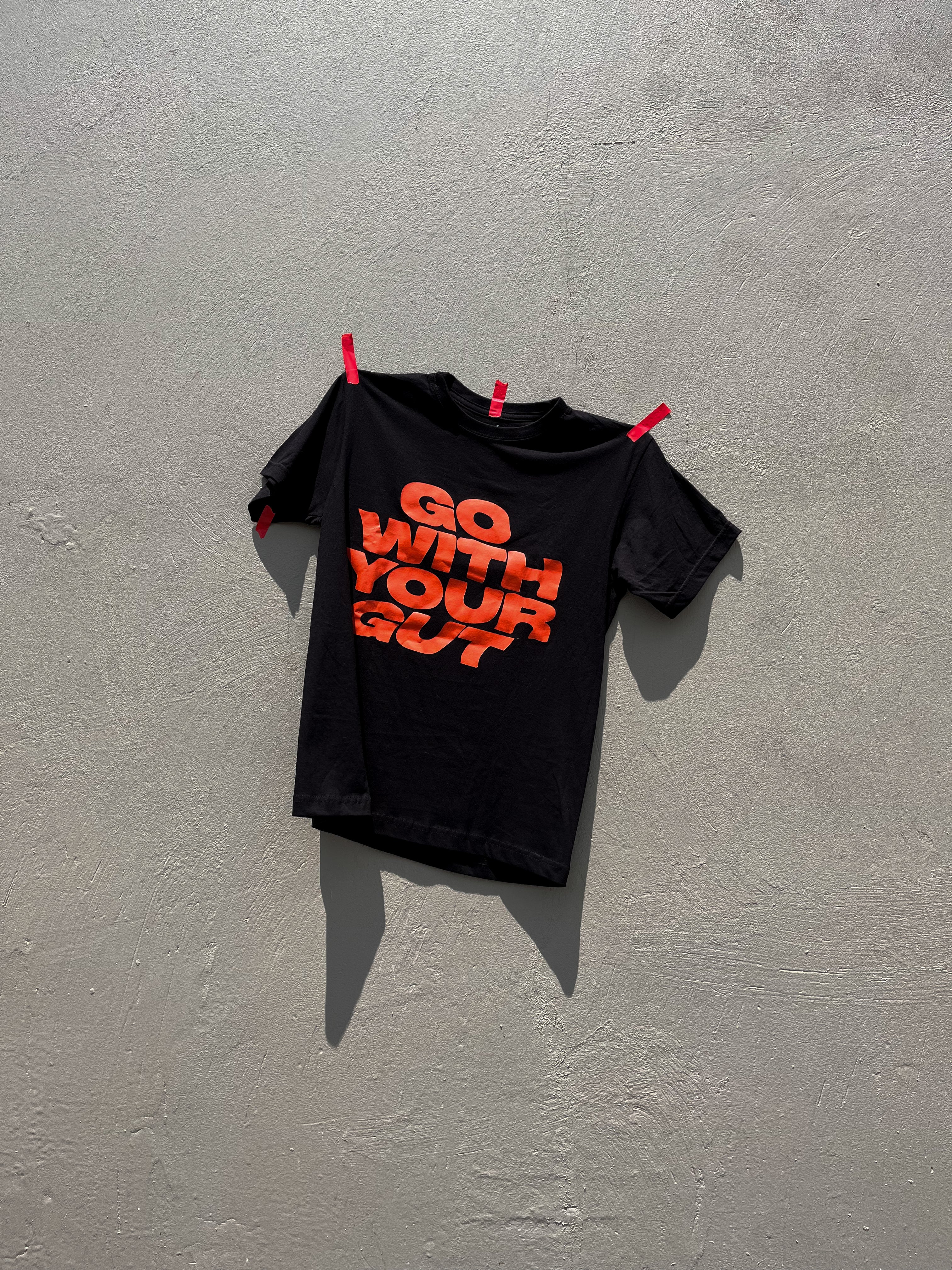 Gut Feeling Tee – Viste tu instinto